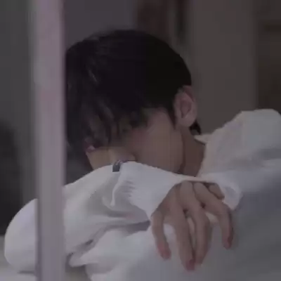 雍恨云
